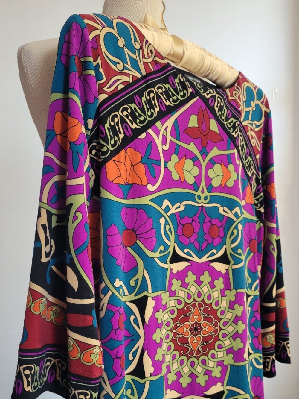 Nicole Miller Woman's Shift Knee Length Geometric Mod Colorful Dress (Size: 10) - Picture 4 of 13